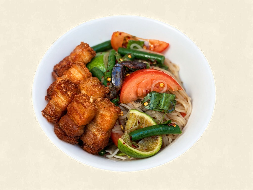 Tum sen noodle salad