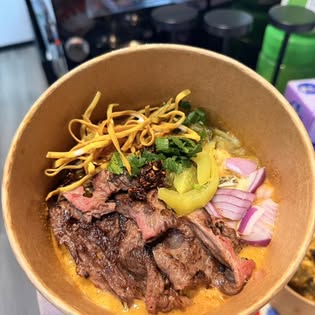 Beef curry noodles